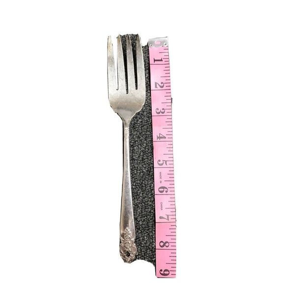 Onedia Silver Plate Cold Meat Fork 8 1/8" Serving - Picture 1 of 7